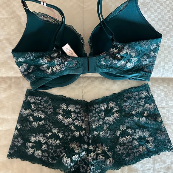 Body by Victoria’s Secret luxe deepest green shimmer push-up bra shortie set NWT - Picture 5 of 6